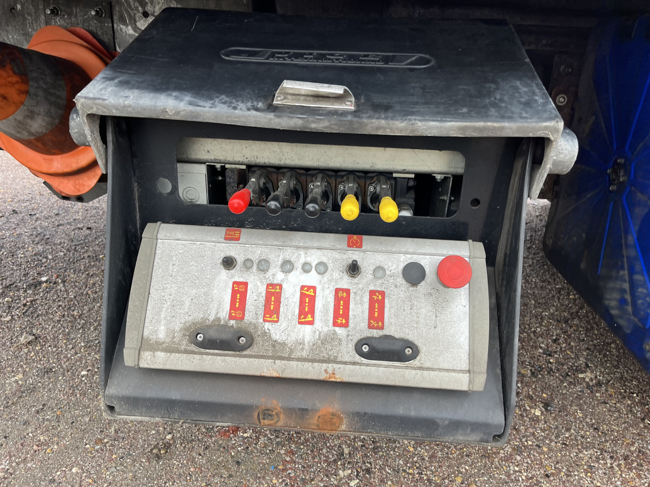 Автовоз вантажівка Man Tgl 12.250 plateau dépannage dépanneuse Jige 6 places: фото 12 Автовоз вантажівка Man Tgl 12.250 plateau dépannage dépanneuse Jige 6 places: фото 12