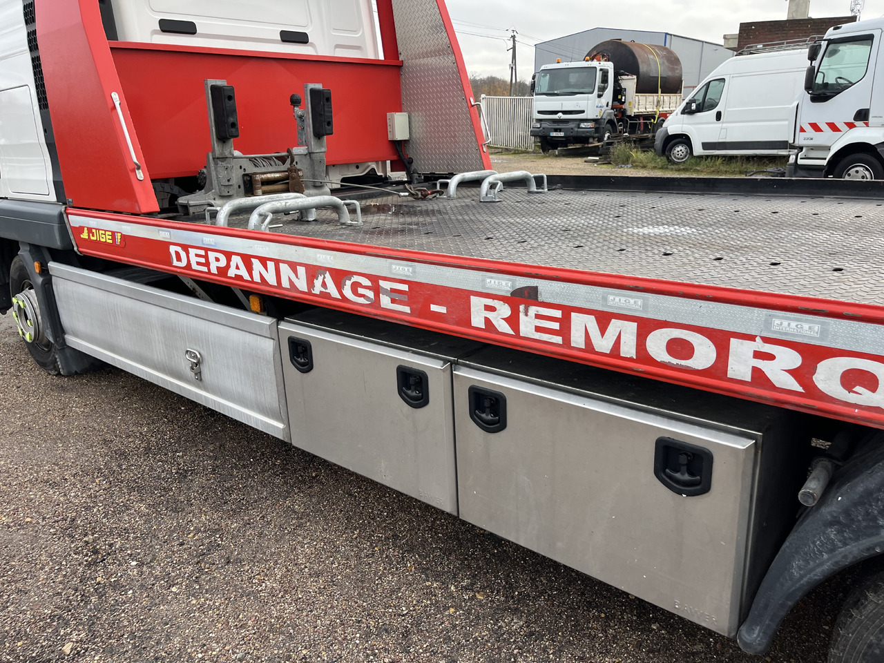 Автовоз вантажівка Man Tgl 12.250 plateau dépannage dépanneuse Jige 6 places: фото 18 Автовоз вантажівка Man Tgl 12.250 plateau dépannage dépanneuse Jige 6 places: фото 18