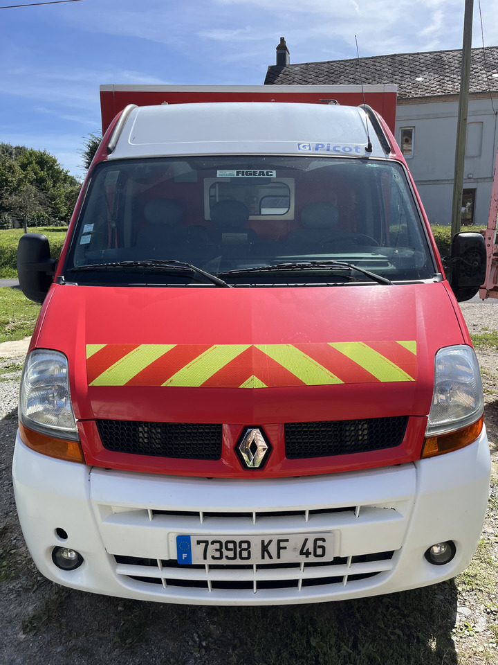 RENAULT Master 2L5 dci120cv - Карета швидкої допомоги: фото 2 RENAULT Master 2L5 dci120cv - Карета швидкої допомоги: фото 2