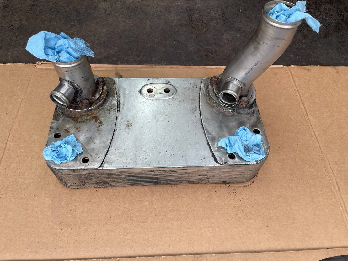 ZF ZF Ölkühler Wärmetauscher Getriebeölkühler Ecolife 6AP 1400 1700 - Масляний радіатор в категорії Автобуси: фото 1 ZF ZF Ölkühler Wärmetauscher Getriebeölkühler Ecolife 6AP 1400 1700 - Масляний радіатор в категорії Автобуси: фото 1