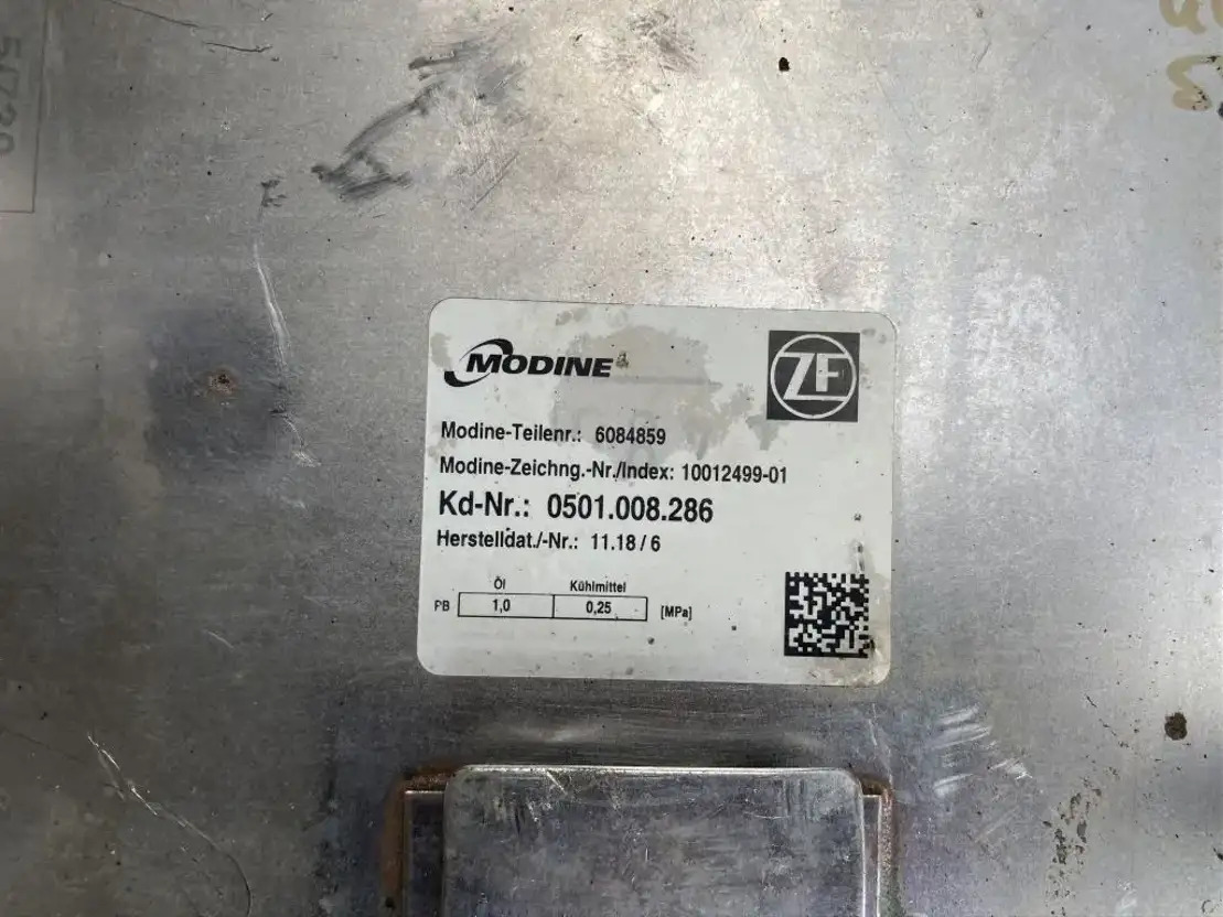 ZF ZF Ölkühler Wärmetauscher Getriebeölkühler Modine 0501.008.286 6084859 - Коробка передач та запчастини в категорії Автобуси: фото 2 ZF ZF Ölkühler Wärmetauscher Getriebeölkühler Modine 0501.008.286 6084859 - Коробка передач та запчастини в категорії Автобуси: фото 2