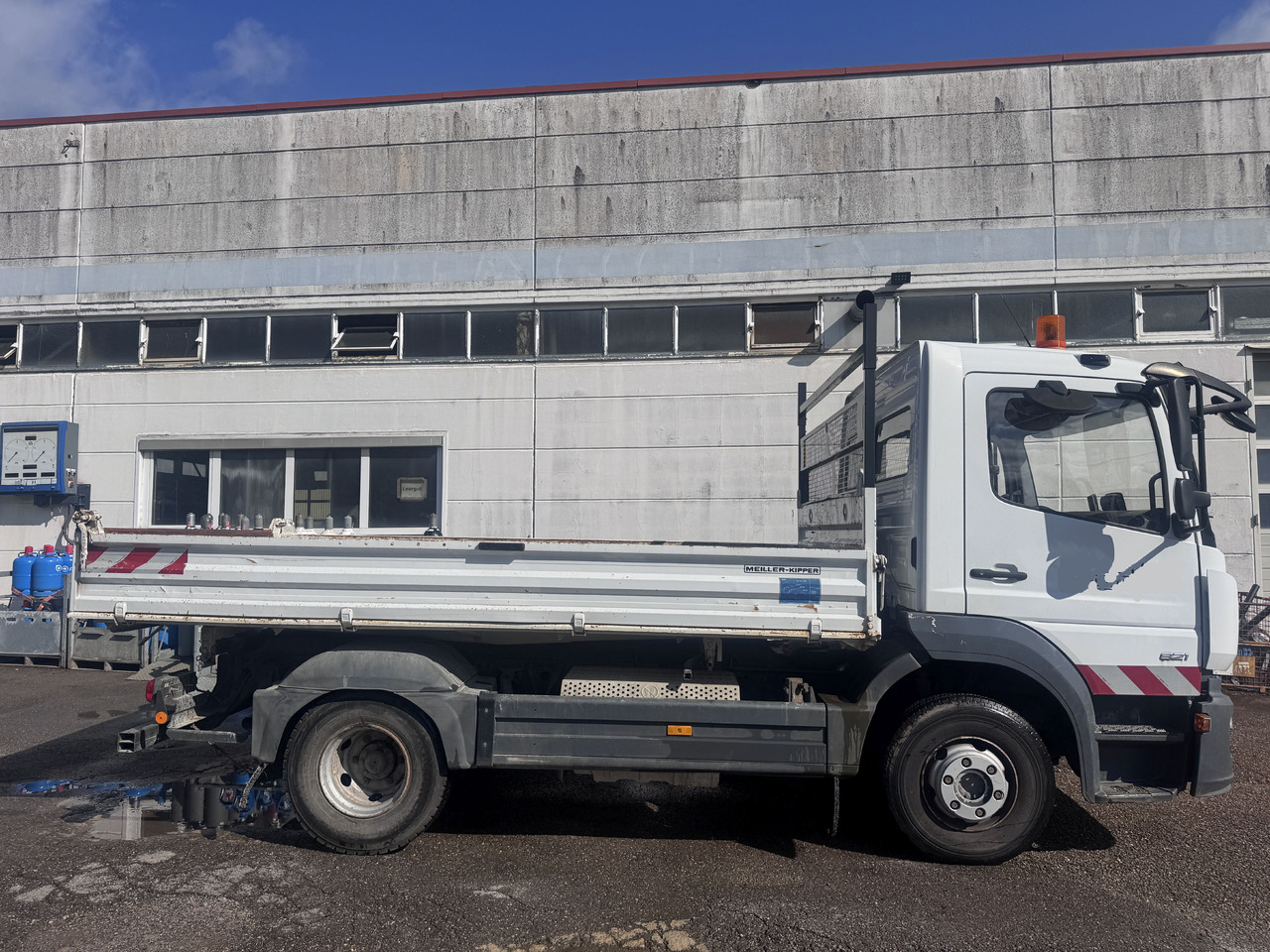 MERCEDES-BENZ Atego 821 - Самоскид вантажівка: фото 4 MERCEDES-BENZ Atego 821 - Самоскид вантажівка: фото 4