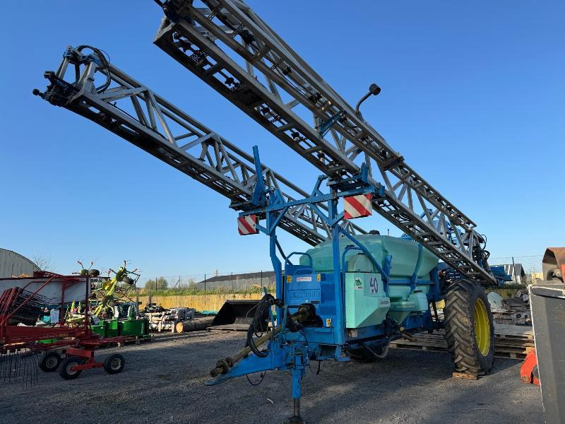 BERTHOUD MAXXOR 40 - Обприскувач причіпний: фото 1 BERTHOUD MAXXOR 40 - Обприскувач причіпний: фото 1