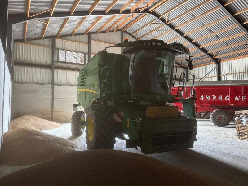 JOHN DEERE T660 - Зернозбиральний комбайн: фото 4 JOHN DEERE T660 - Зернозбиральний комбайн: фото 4