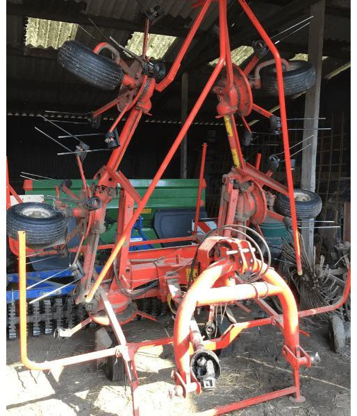 KUHN GF5801 - Сіноворушилка: фото 1 KUHN GF5801 - Сіноворушилка: фото 1