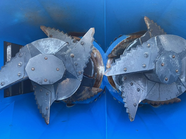 ROBERT - ROBIN BMV33 - Кормороздавач: фото 5 ROBERT - ROBIN BMV33 - Кормороздавач: фото 5