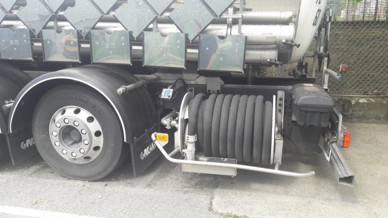 Volvo FM12 450 - Вантажівка цистерна: фото 3 Volvo FM12 450 - Вантажівка цистерна: фото 3