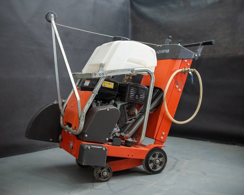 Husqvarna FS413 - Асфальтоукладальна машина: фото 2 Husqvarna FS413 - Асфальтоукладальна машина: фото 2