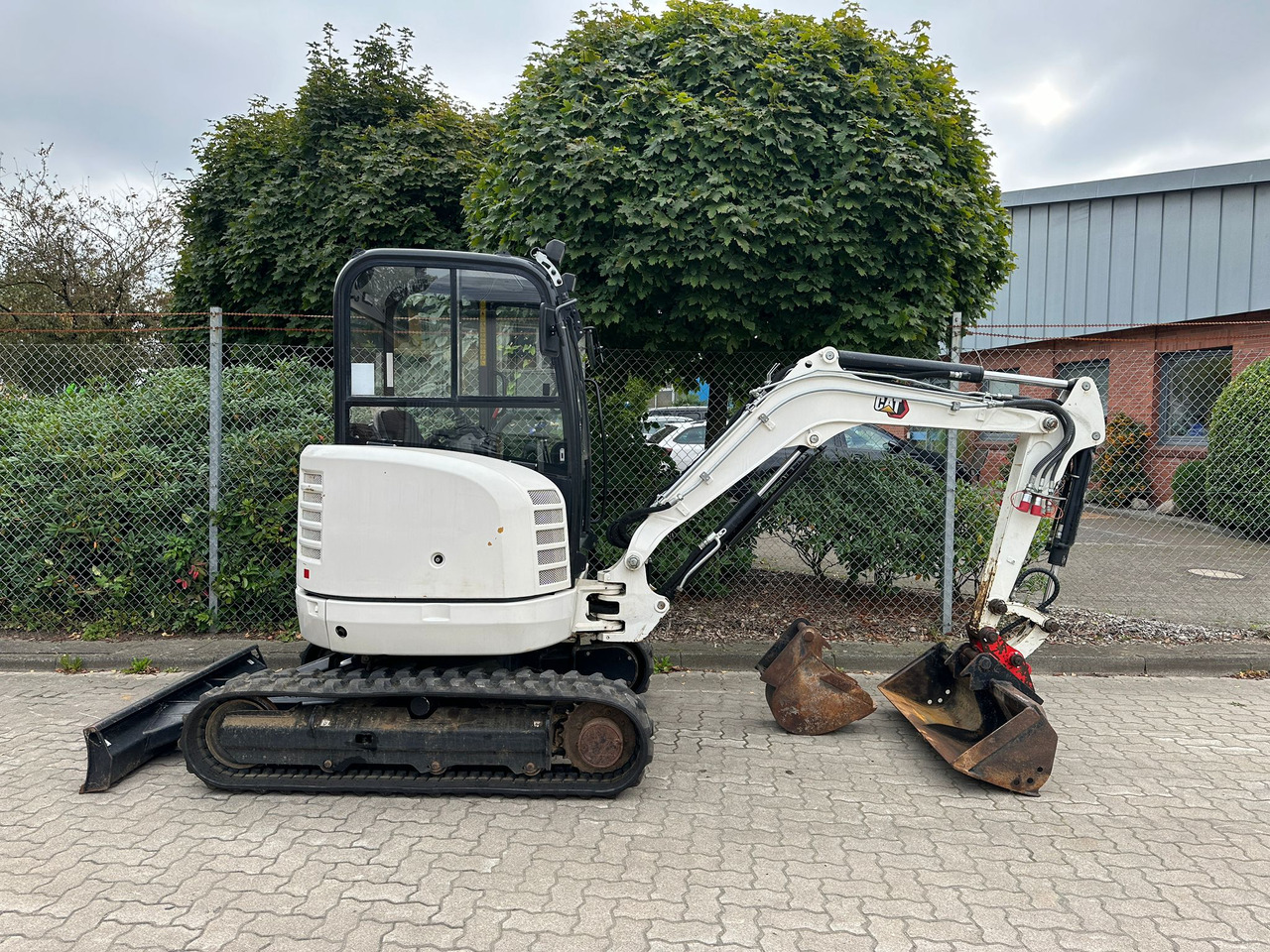 CAT 302.7 DCR Mini excavator, 2 Buckets, TOP !!! - Міні-екскаватор: фото 5 CAT 302.7 DCR Mini excavator, 2 Buckets, TOP !!! - Міні-екскаватор: фото 5