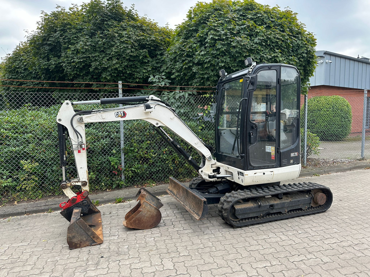 CAT 302.7 DCR Mini excavator, 2 Buckets, TOP !!! - Міні-екскаватор: фото 1 CAT 302.7 DCR Mini excavator, 2 Buckets, TOP !!! - Міні-екскаватор: фото 1