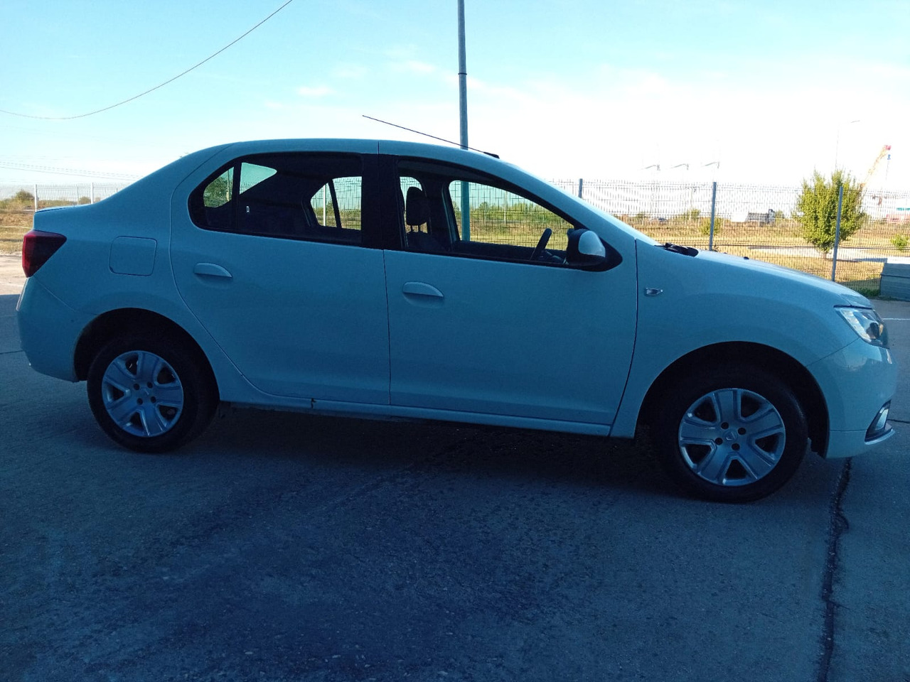 Dacia Logan 1.5 dCi, TOP ! - Седан: фото 4 Dacia Logan 1.5 dCi, TOP ! - Седан: фото 4