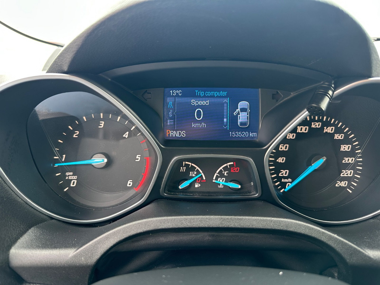 FORD KUGA TITANIUM - Позашляховик: фото 2 FORD KUGA TITANIUM - Позашляховик: фото 2