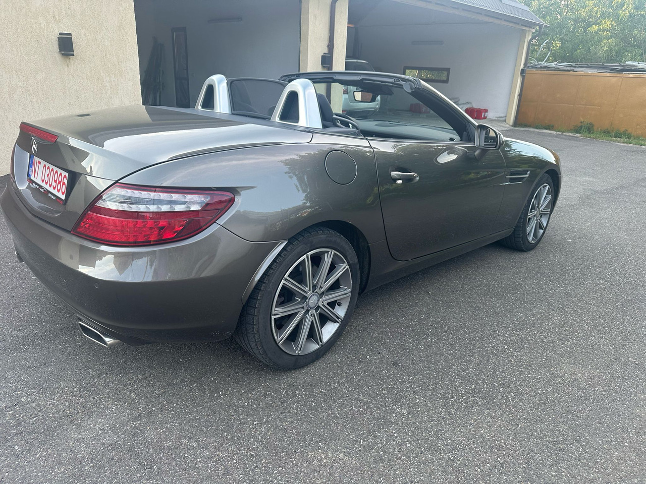 MERCEDES BENZ SLK - Легковий автомобіль: фото 4 MERCEDES BENZ SLK - Легковий автомобіль: фото 4