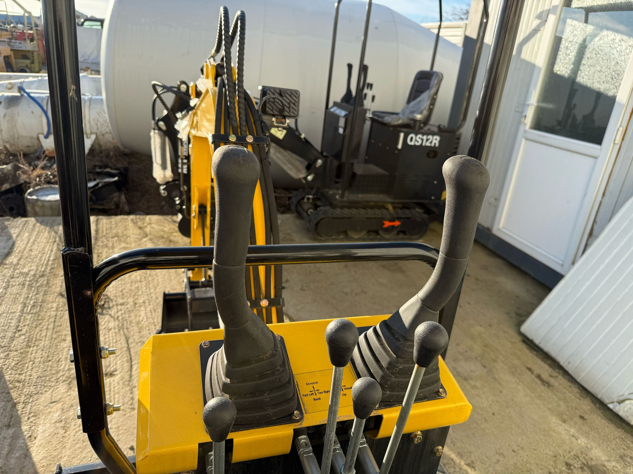 MINIEXCAVATOR JPC H10 - Міні-екскаватор: фото 3 MINIEXCAVATOR JPC H10 - Міні-екскаватор: фото 3