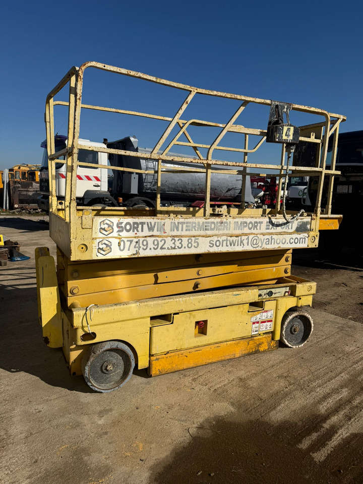 NACELLE - Ножичний підйомник: фото 1 NACELLE - Ножичний підйомник: фото 1