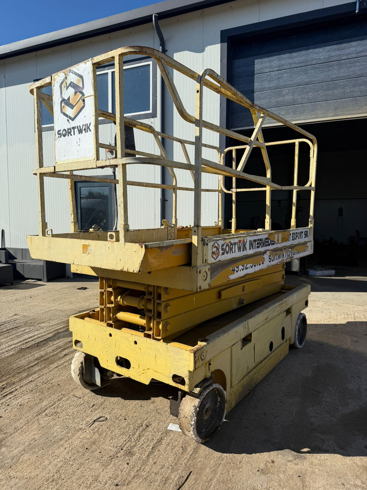 NACELLE - Ножичний підйомник: фото 3 NACELLE - Ножичний підйомник: фото 3