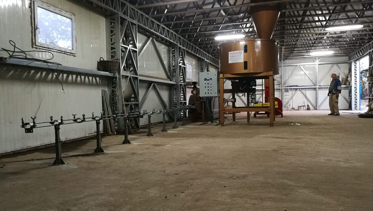 Briquetting Technology BT 060-400 BRIQUETTES PRODUCT LINE - Промислове обладнання: фото 4 Briquetting Technology BT 060-400 BRIQUETTES PRODUCT LINE - Промислове обладнання: фото 4