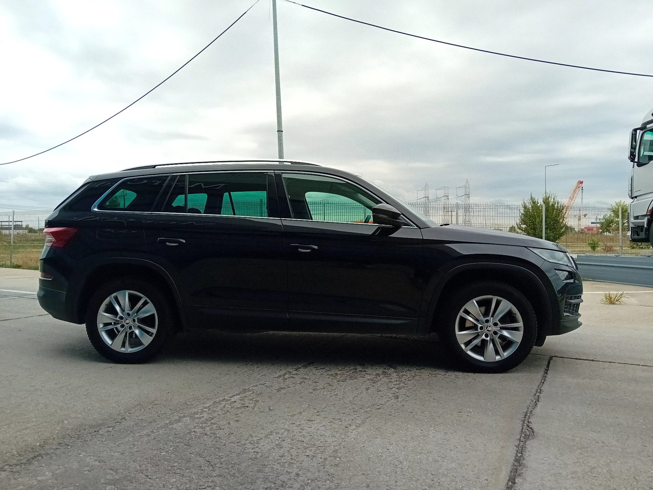 SKODA KODIAQ 2.0 TDI 4×4 DSG, TOP !!! - Позашляховик: фото 4 SKODA KODIAQ 2.0 TDI 4×4 DSG, TOP !!! - Позашляховик: фото 4
