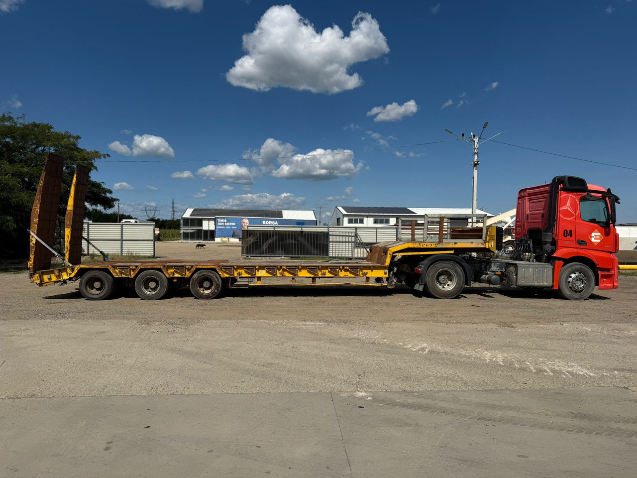 Mercedes-Benz Actros and Trailer ACTM Assembly - Тягач, Низькорамна платформа напівпричіп: фото 3 Mercedes-Benz Actros and Trailer ACTM Assembly - Тягач, Низькорамна платформа напівпричіп: фото 3