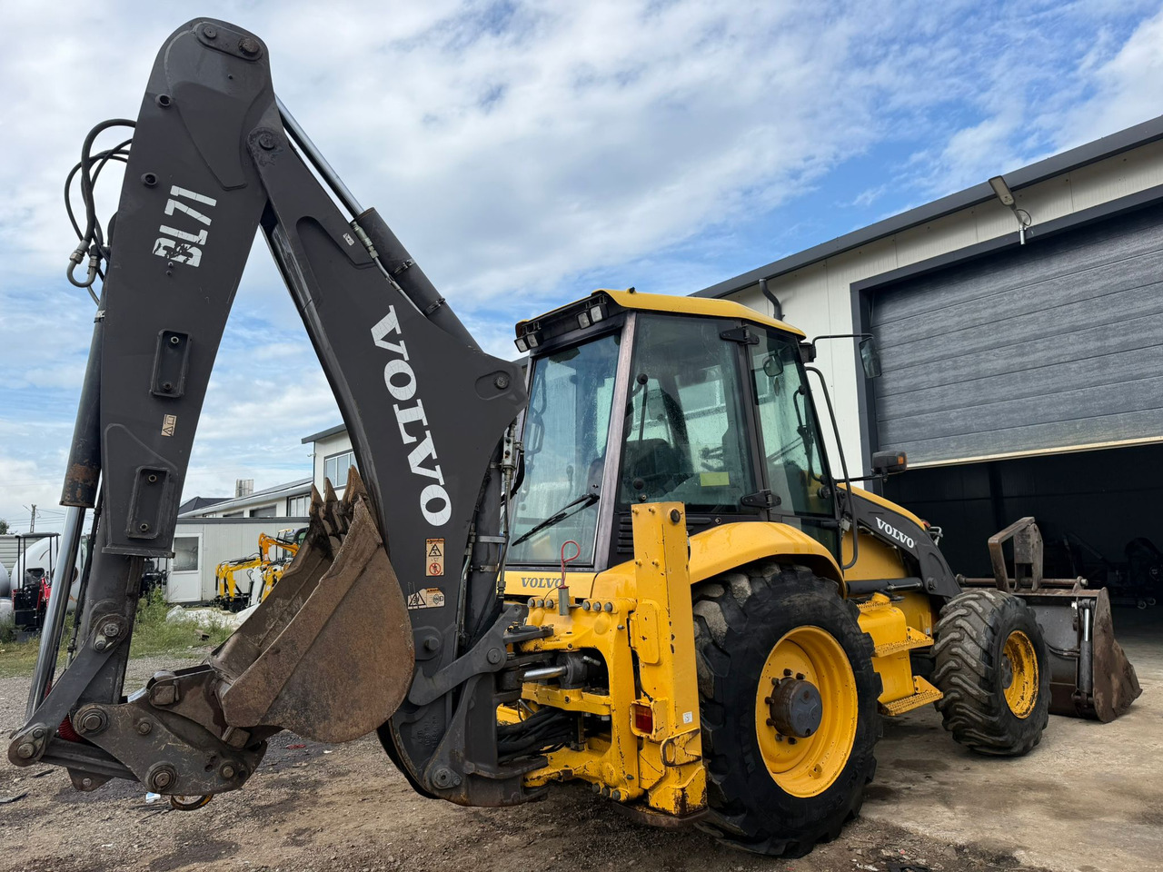 VOLVO BL71 Backhoe Loader - Екскаватор-навантажувач: фото 2 VOLVO BL71 Backhoe Loader - Екскаватор-навантажувач: фото 2