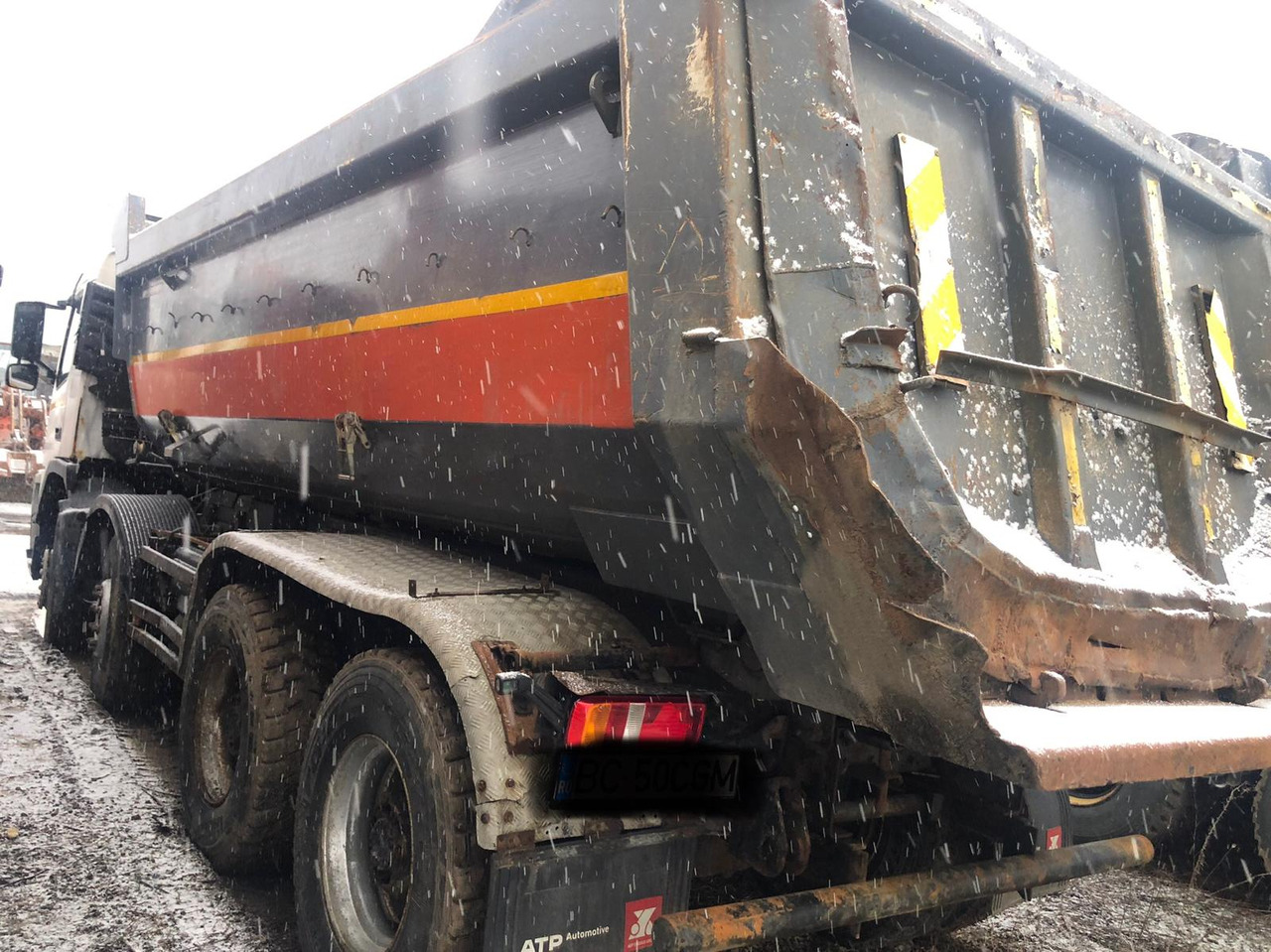 VOLVO FM 420 Tipper - Самоскид вантажівка: фото 4 VOLVO FM 420 Tipper - Самоскид вантажівка: фото 4