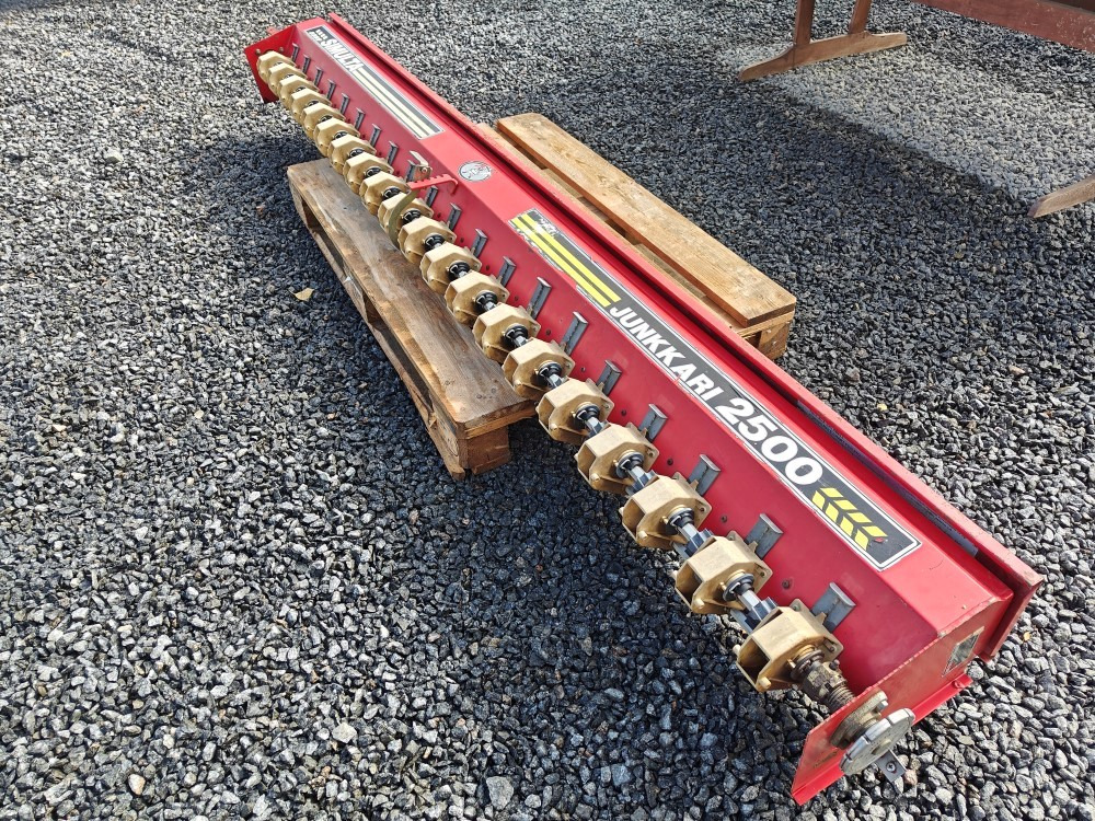 Heinänsiemenlaite 250cm Simulta Junkkari kylvölannoittimeen - Посівний комплекс: фото 3 Heinänsiemenlaite 250cm Simulta Junkkari kylvölannoittimeen - Посівний комплекс: фото 3