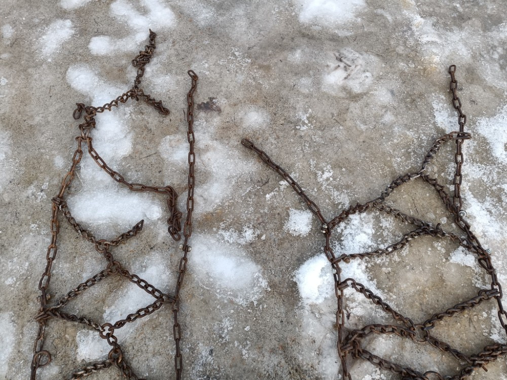 Lumiketjut traktoriin - Шини і диски: фото 3 Lumiketjut traktoriin - Шини і диски: фото 3