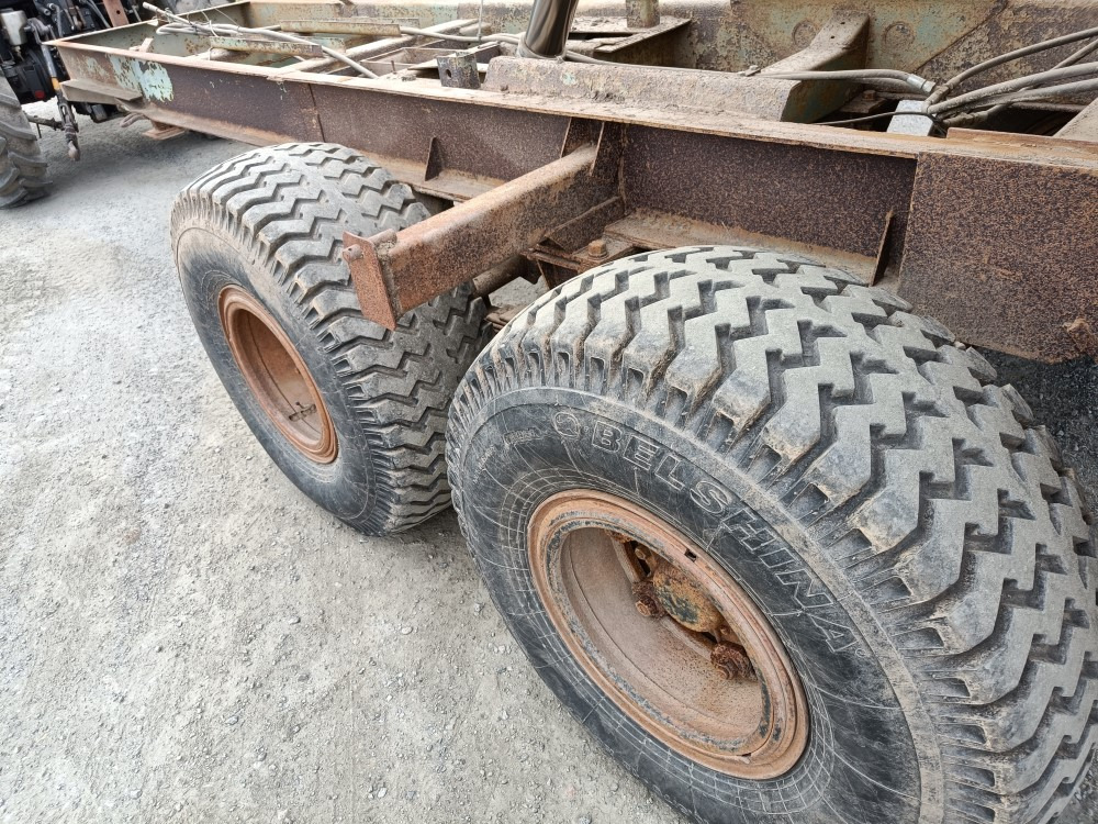 Сільськогосподарський причіп самоскид Maansiirtokärry 2-akselinen Hydraulisella takalaidalla, katso video!: фото 25 Сільськогосподарський причіп самоскид Maansiirtokärry 2-akselinen Hydraulisella takalaidalla, katso video!: фото 25