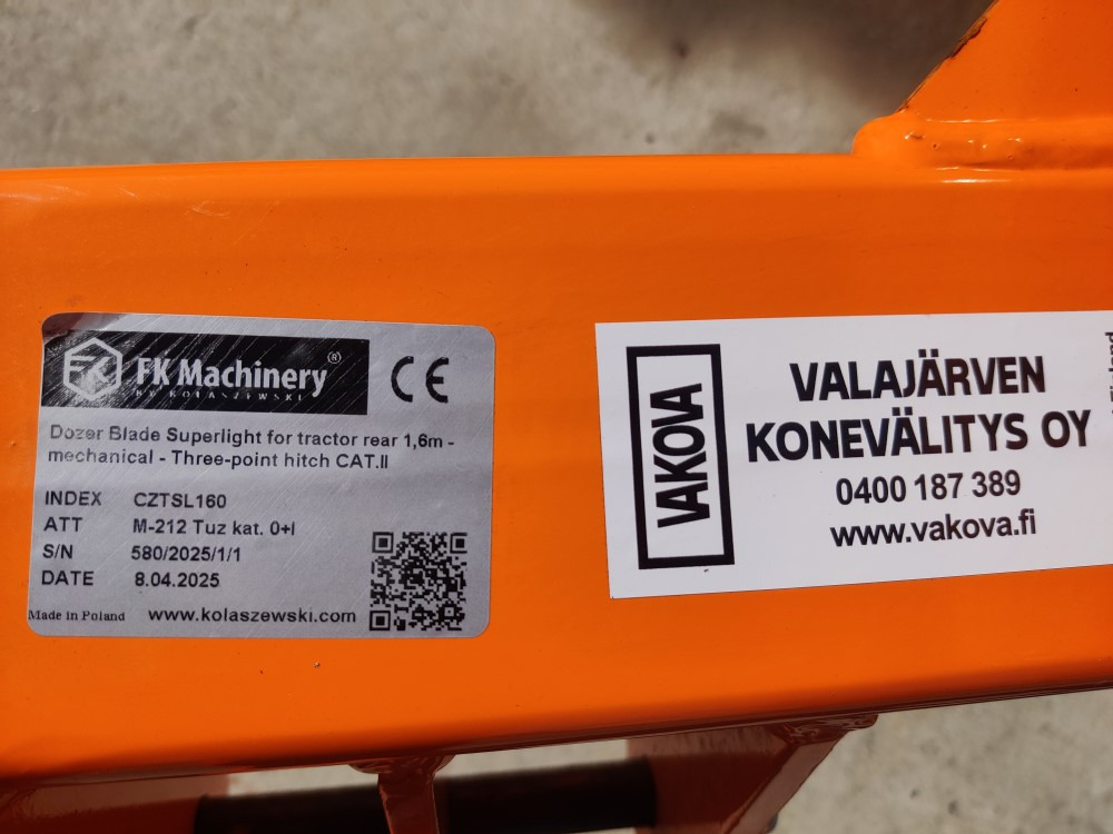FK Machinery perälevy 160cm Tukipyörillä, terä hardox ura/sileä, kiinnitys CAT1 - Сільськогосподарська техніка: фото 3 FK Machinery perälevy 160cm Tukipyörillä, terä hardox ura/sileä, kiinnitys CAT1 - Сільськогосподарська техніка: фото 3