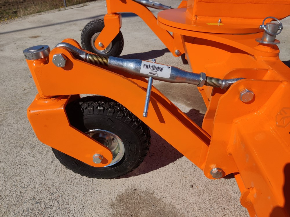 FK Machinery perälevy 160cm Tukipyörillä, terä hardox ura/sileä, kiinnitys CAT1 - Сільськогосподарська техніка: фото 4 FK Machinery perälevy 160cm Tukipyörillä, terä hardox ura/sileä, kiinnitys CAT1 - Сільськогосподарська техніка: фото 4