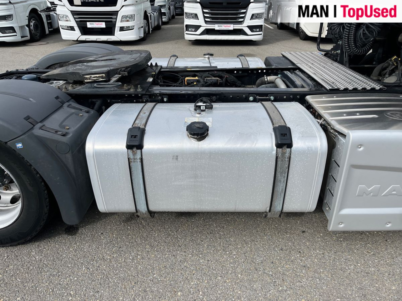 MAN TGX 18.470 4x2 LL SA Euro6 Retarder Klima ZV - Тягач: фото 5 MAN TGX 18.470 4x2 LL SA Euro6 Retarder Klima ZV - Тягач: фото 5