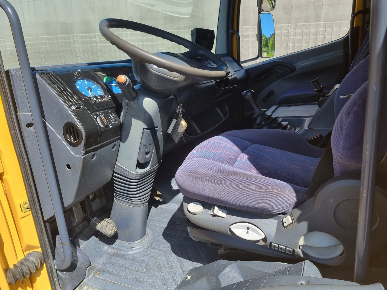 Вантажівка з закритим кузовом MERCEDES-BENZ ATEGO 1017 4x4 BOX + PTO: фото 7