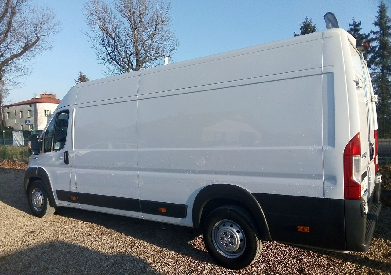 Fiat Ducato krajowy*jeden właściciel*klimatronic *kamera *fv 23%*driving advisor - Суцільнометалевий фургон: фото 5 Fiat Ducato krajowy*jeden właściciel*klimatronic *kamera *fv 23%*driving advisor - Суцільнометалевий фургон: фото 5