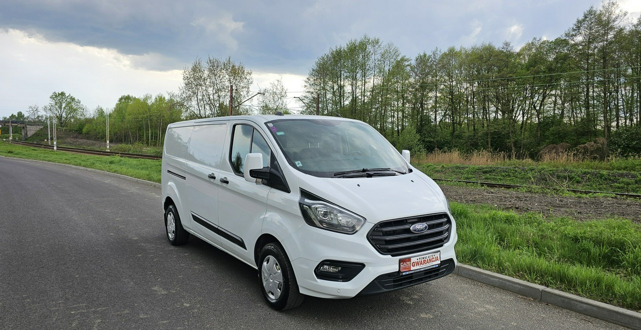 Ford Transit Transit Custom Ford Transit Custom long bardzo ładny egzemplarz - Суцільнометалевий фургон: фото 4 Ford Transit Transit Custom Ford Transit Custom long bardzo ładny egzemplarz - Суцільнометалевий фургон: фото 4