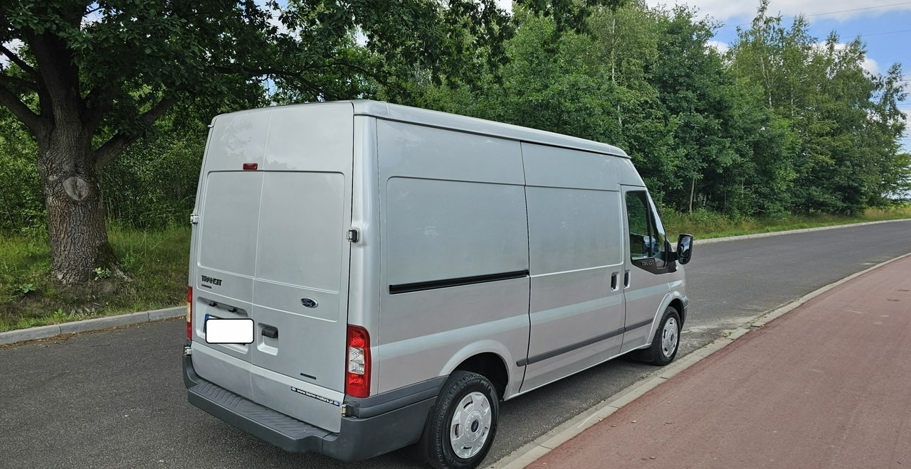 Ford Transit krajowy*klima*tempomat - Суцільнометалевий фургон: фото 5 Ford Transit krajowy*klima*tempomat - Суцільнометалевий фургон: фото 5