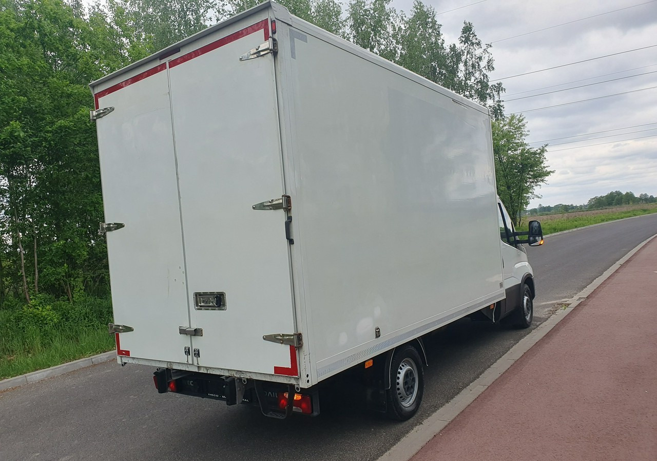 Iveco 35 Daily 35S14 klima * 3 osobowy *nowy rozrząd * - Фургон з закритим кузовом: фото 4 Iveco 35 Daily 35S14 klima * 3 osobowy *nowy rozrząd * - Фургон з закритим кузовом: фото 4