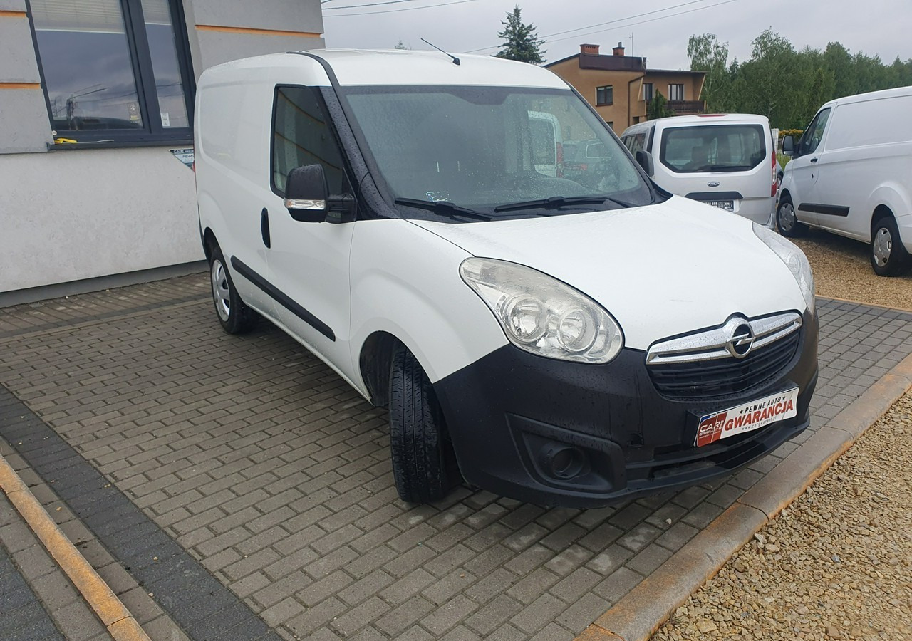 Opel Combo Opel Combo 1.4 Benzyna Polski Salon - Суцільнометалевий фургон: фото 3 Opel Combo Opel Combo 1.4 Benzyna Polski Salon - Суцільнометалевий фургон: фото 3