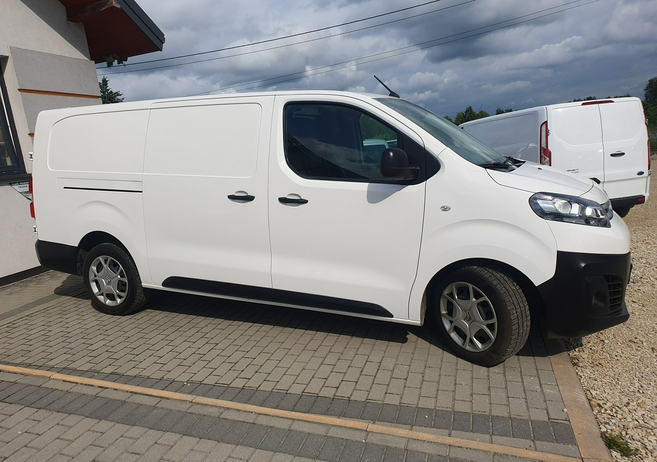 Opel Vivaro 2,0 Diesel | 160 tyś.km | Stan bdb! - Суцільнометалевий фургон: фото 4 Opel Vivaro 2,0 Diesel | 160 tyś.km | Stan bdb! - Суцільнометалевий фургон: фото 4