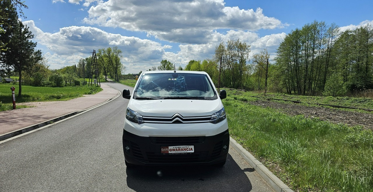 Opel Vivaro 2,0 Diesel | 160 tyś.km | Stan bdb! - Суцільнометалевий фургон: фото 2 Opel Vivaro 2,0 Diesel | 160 tyś.km | Stan bdb! - Суцільнометалевий фургон: фото 2