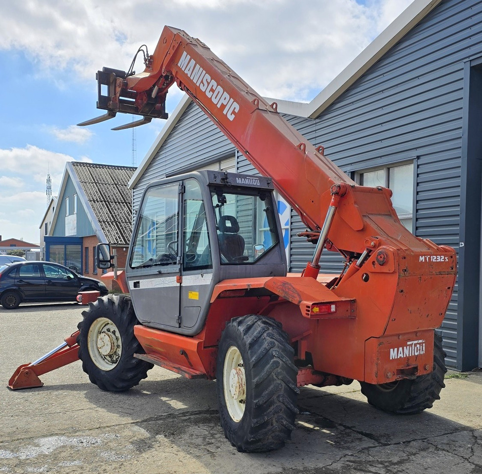 Manitou MT1232 - Навантажувач телескопічний: фото 2 Manitou MT1232 - Навантажувач телескопічний: фото 2