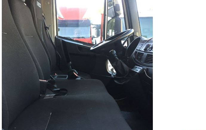 Iveco EUROCARGOeurocargo 100e19 - Ізотермічна вантажівка: фото 4 Iveco EUROCARGOeurocargo 100e19 - Ізотермічна вантажівка: фото 4