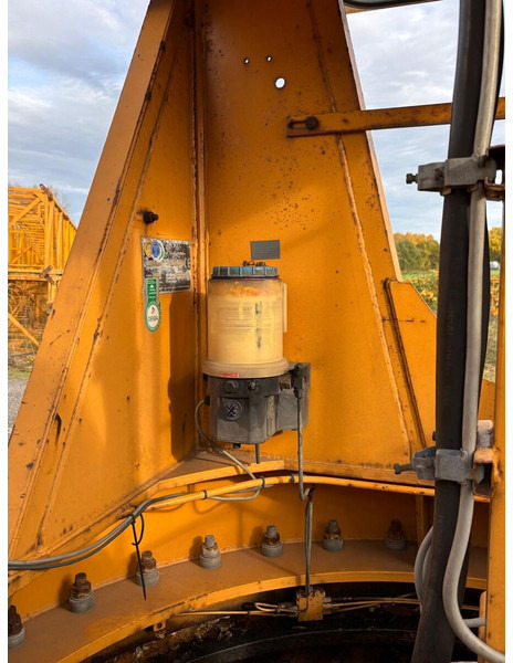 Liebherr 140EC-H6 - Баштовий кран: фото 5 Liebherr 140EC-H6 - Баштовий кран: фото 5