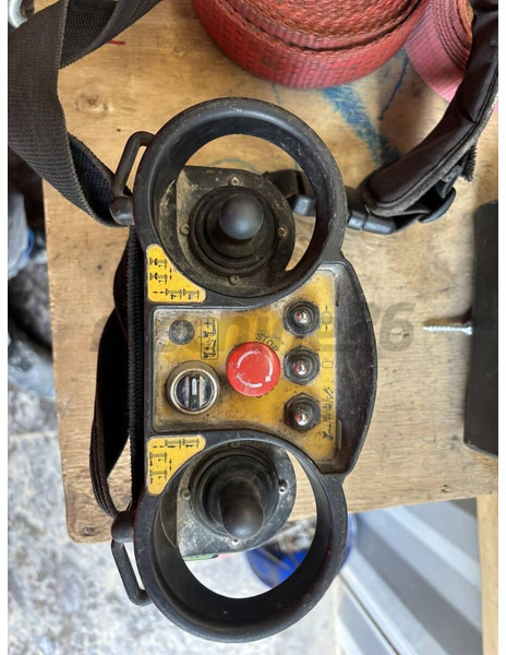 Liebherr 63K, 1994, 43m jib, radio control - Баштовий кран: фото 5 Liebherr 63K, 1994, 43m jib, radio control - Баштовий кран: фото 5