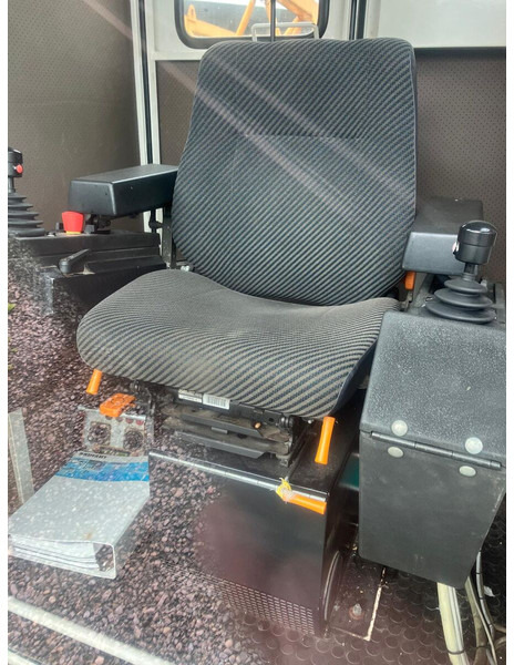 Liebherr 85EC-B 2012yom - Баштовий кран: фото 4 Liebherr 85EC-B 2012yom - Баштовий кран: фото 4