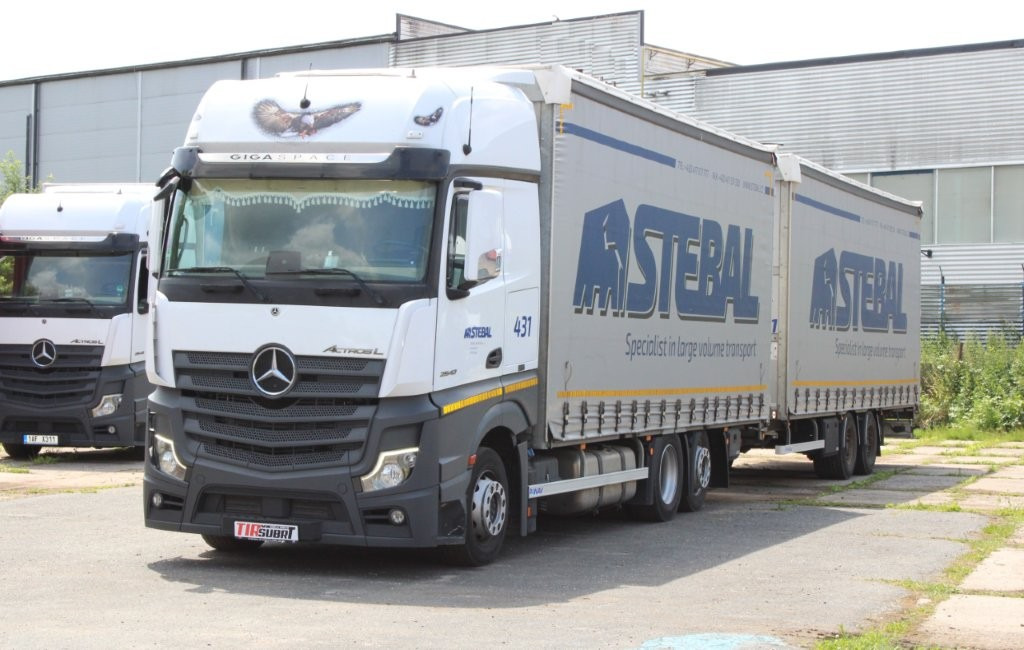 Mercedes-Benz Actros 2542 NAVIGACE + PANAV TVK 18 M (8,20m x 2,4 - Тентована вантажівка, Тентований причіп: фото 2 Mercedes-Benz Actros 2542 NAVIGACE + PANAV TVK 18 M (8,20m x 2,4 - Тентована вантажівка, Тентований причіп: фото 2