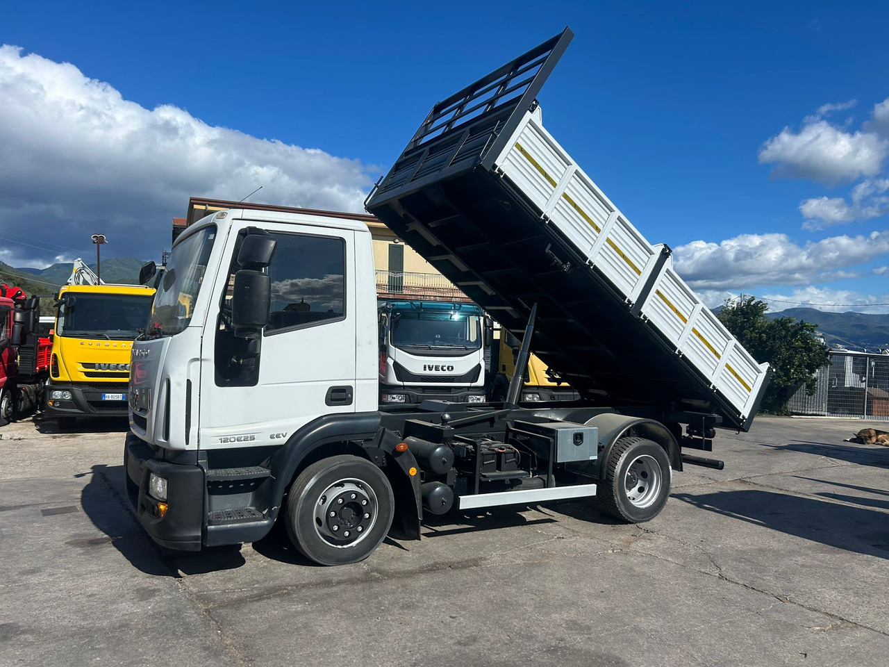 IVECO EUROCARGO 120E25 - Самоскид вантажівка: фото 3 IVECO EUROCARGO 120E25 - Самоскид вантажівка: фото 3