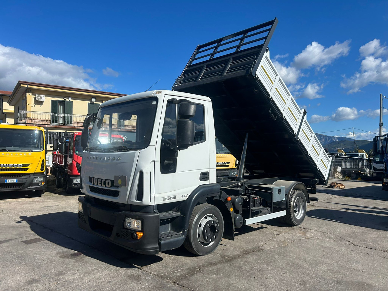 IVECO EUROCARGO 120E25 - Самоскид вантажівка: фото 1 IVECO EUROCARGO 120E25 - Самоскид вантажівка: фото 1