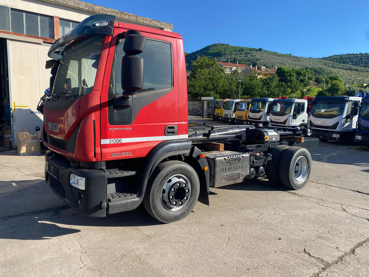 IVECO EUROCARGO 150-280 - Гаковий мультиліфт вантажівка: фото 4 IVECO EUROCARGO 150-280 - Гаковий мультиліфт вантажівка: фото 4