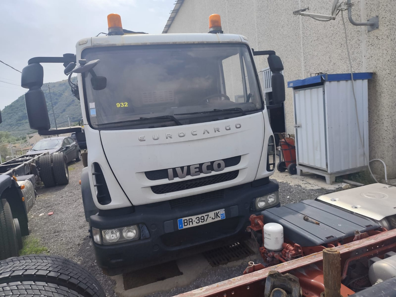 IVECO EUROCARGO 160E25K - Вантажівка з маніпулятором: фото 1 IVECO EUROCARGO 160E25K - Вантажівка з маніпулятором: фото 1