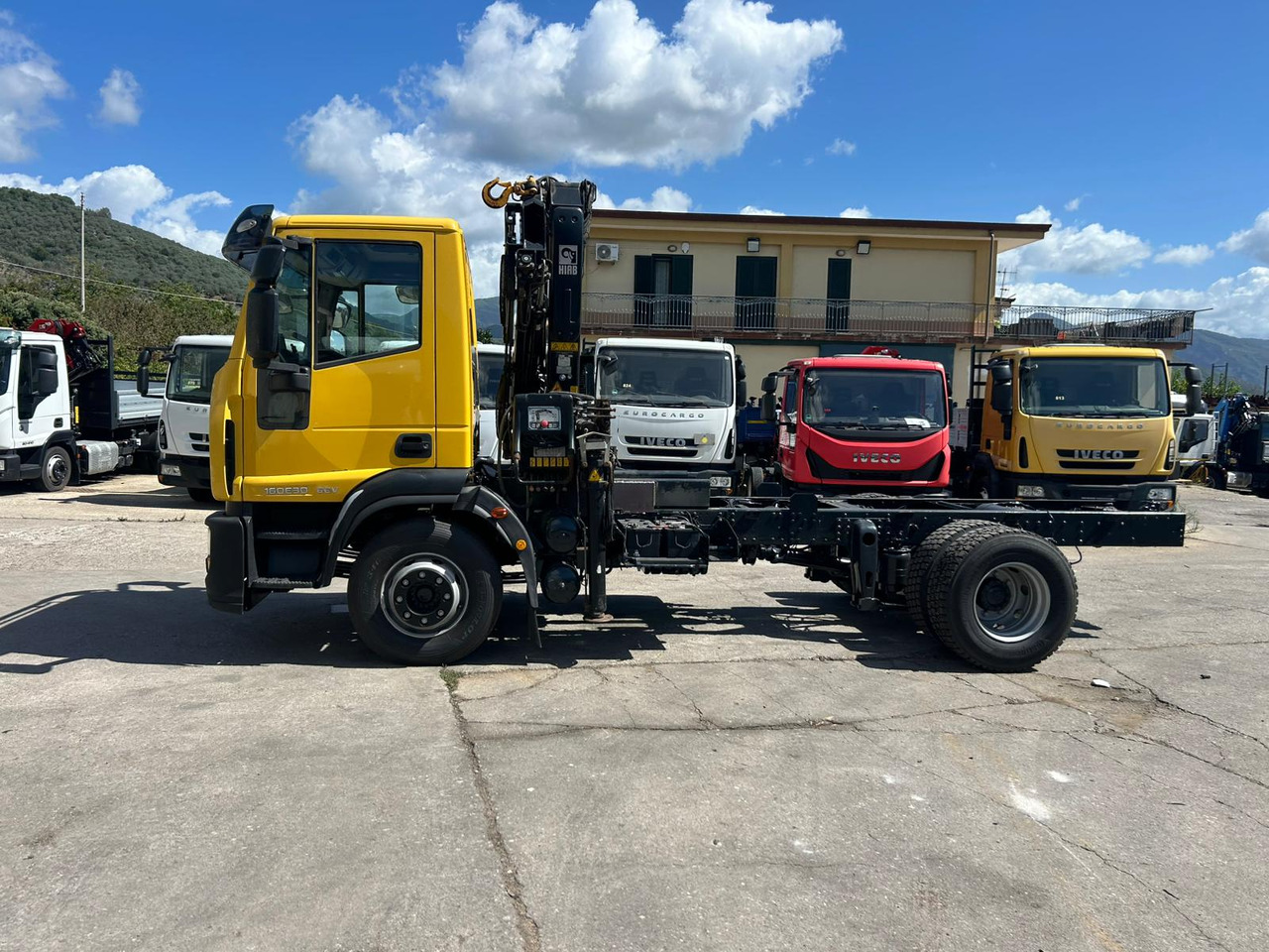 IVECO EUROCARGO 160E30 - Вантажівка з маніпулятором: фото 3 IVECO EUROCARGO 160E30 - Вантажівка з маніпулятором: фото 3